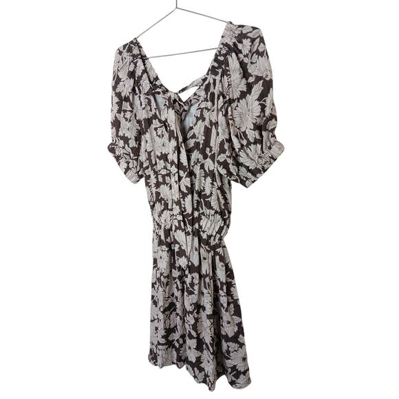 New with Tags Easel Brown Floral Dress V-Neck Small - Picture 10 of 13